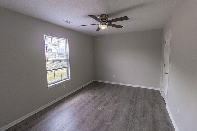 Building Photo - 4305 Derby Ridge Dr