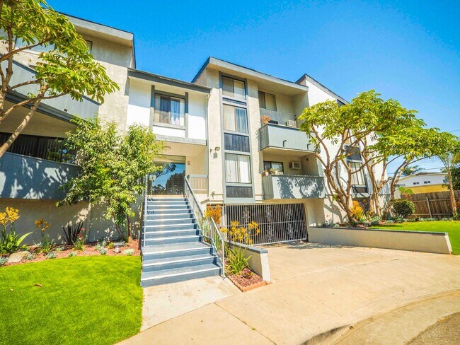 Building Photo - The Broadmore