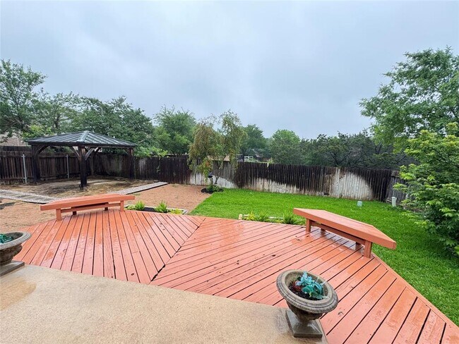 Building Photo - 8116 Manx Dr