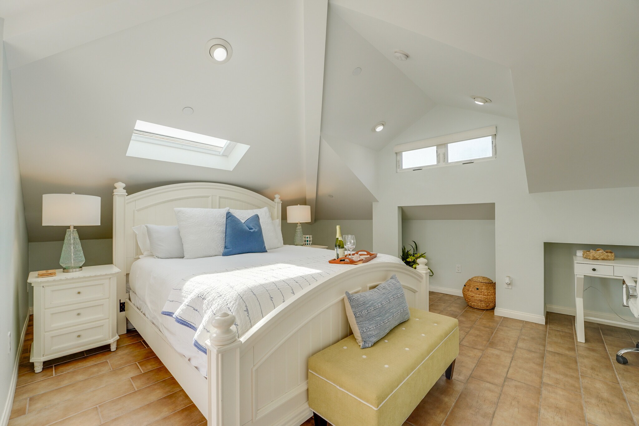 Building Photo - 817 Ostend Ct