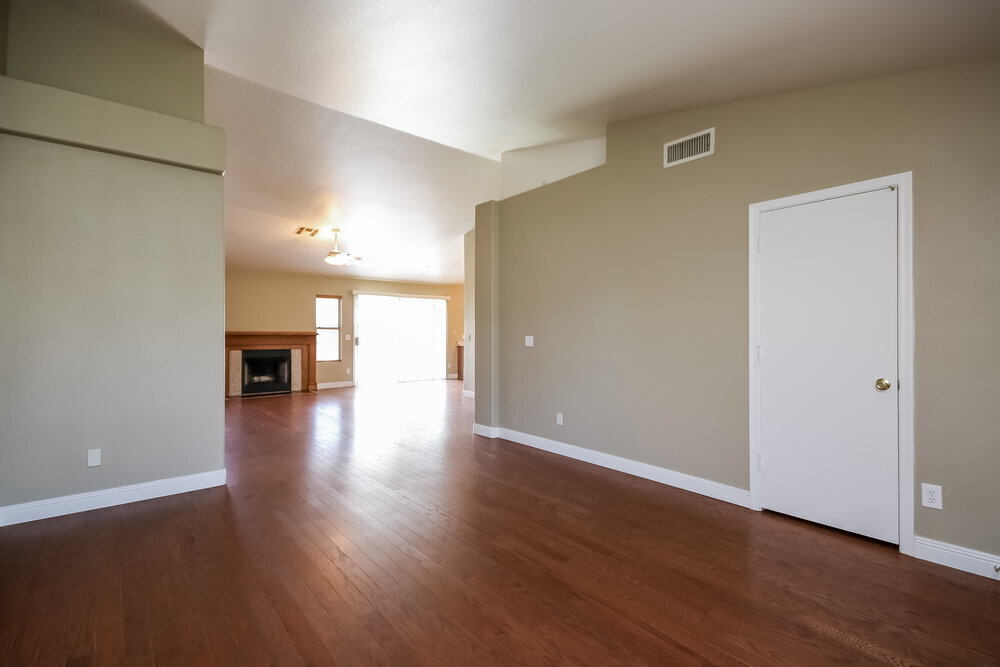 Building Photo - 7205 W Los Gatos Dr