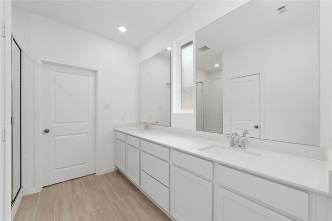 Building Photo - 6422 Orchid Bch Dr