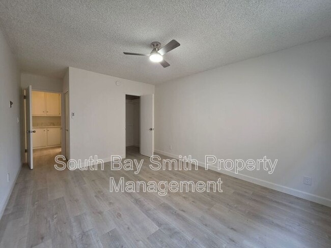 Building Photo - 8710 Delgany Ave