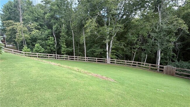 Building Photo - 44 Sparkleberry Ln W