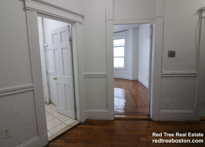 Building Photo - 407 Huntington Ave