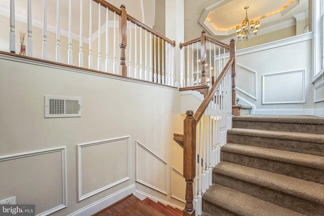 Building Photo - 7000 Eastern Red Cedar Ln