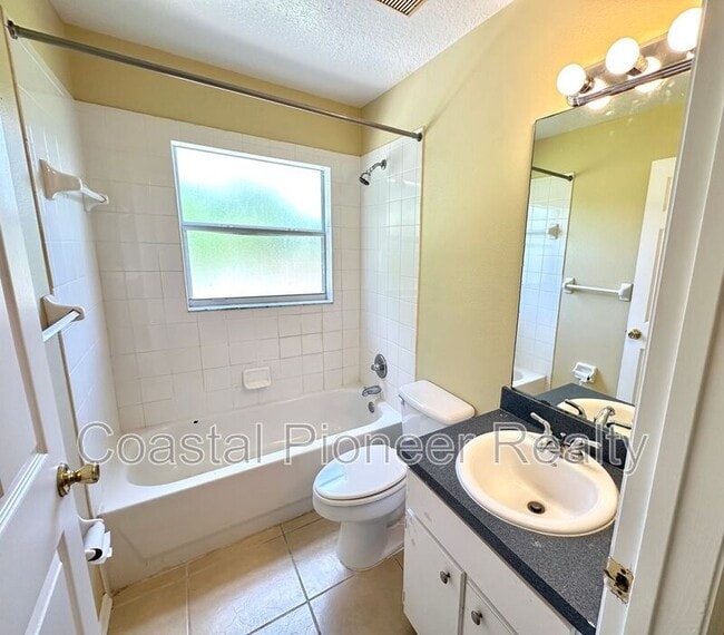 Building Photo - 10248 Cody Ln