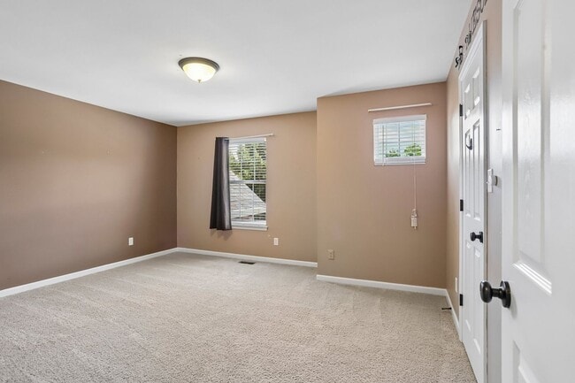 Building Photo - Executive Lease Opportunity - 4 Bed 3 Bath