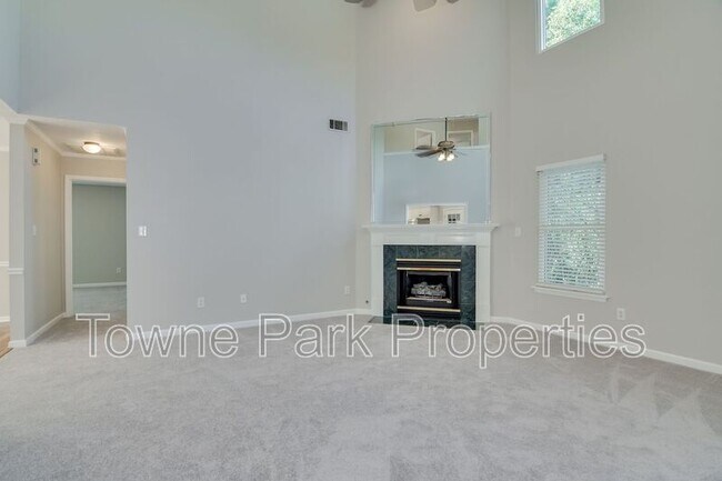 Building Photo - 486 Granite Point