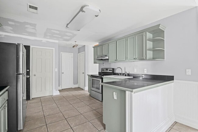 Building Photo - Mableton - For Rent $2000.00 - 4 bedrooms, 2.5 baths