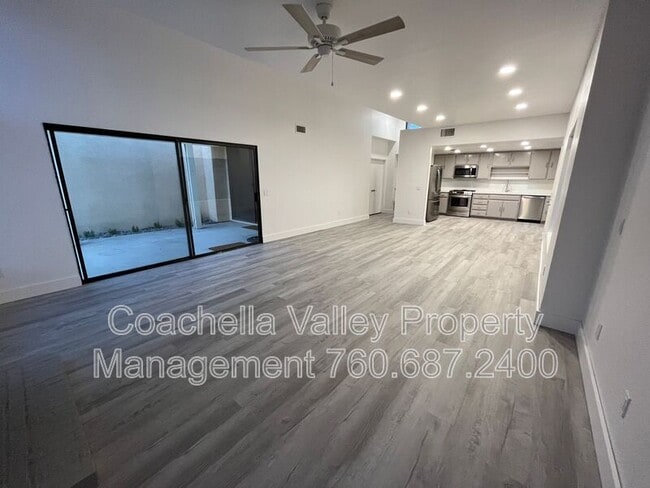 Building Photo - 41682 Aventine Ct