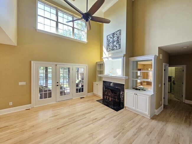 Building Photo - Lake Front Luxury in Chapin!