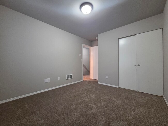 Building Photo - Tired of Apartments? Come Live In This Beauty!!