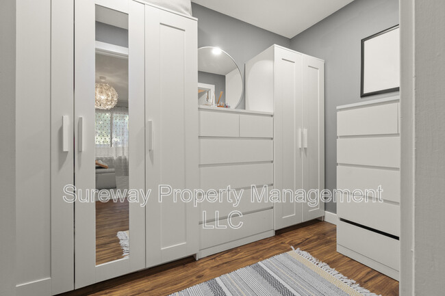 Building Photo - 5511B Aberdeen Dr