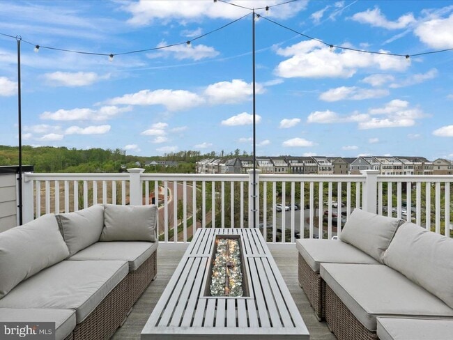 Building Photo - 17330 Turnstone Dr