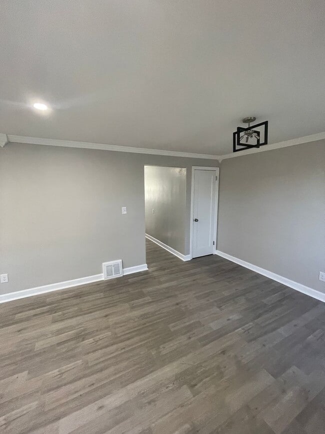 Building Photo - 139 Rodilin Dr
