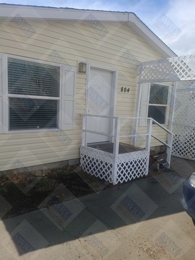 Building Photo - Available Now! Call our office today to sc...