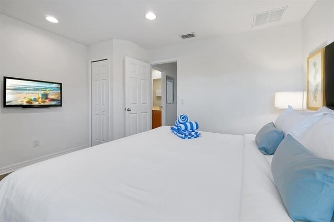 Building Photo - 3011 Red Ginger Rd