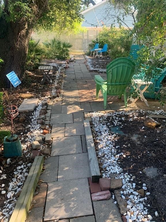 Building Photo - 717 Church St