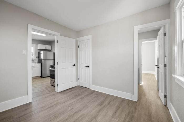 Building Photo - 1610 Division St