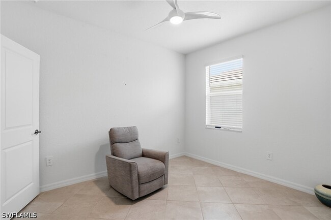 Building Photo - 2215 Dragonfruit Wy