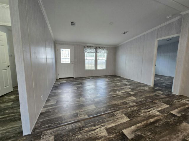 Building Photo - 104 Bush Ln