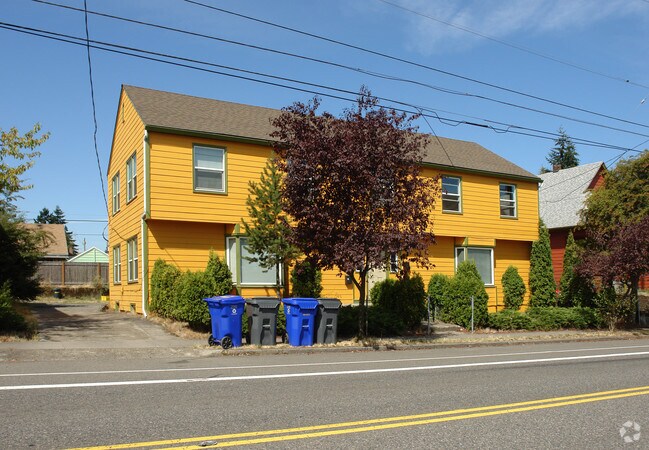 Primary Photo - 6721 N Vancouver Ave