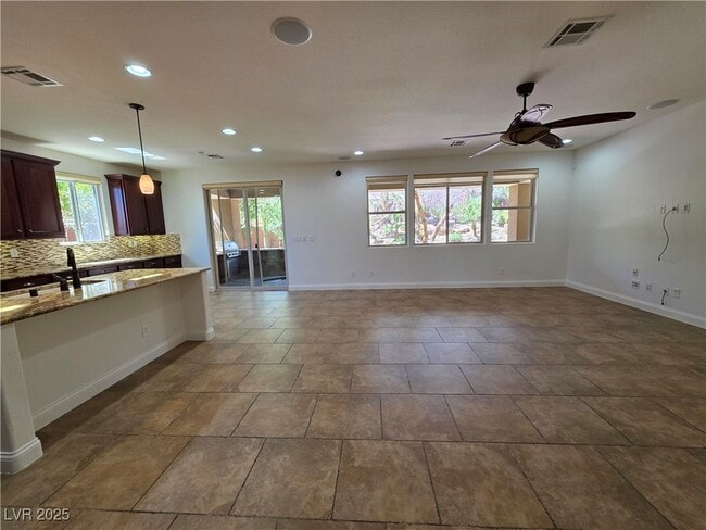 Building Photo - 5495 Alden Bend Dr
