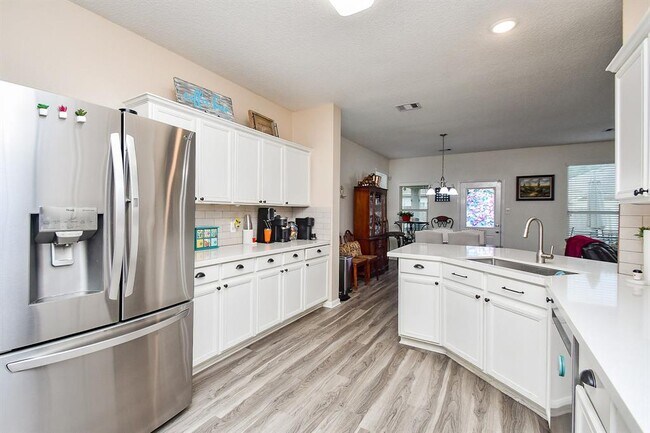 Building Photo - 2206 Rocky Hollow Ln