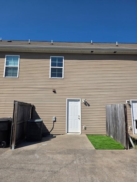 Building Photo - 1262 Macedonia Dr
