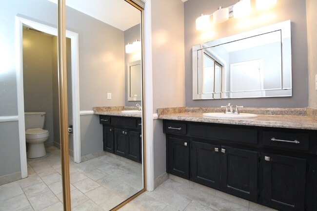 Building Photo - Pool Home with Office, Two Primary Suites ...