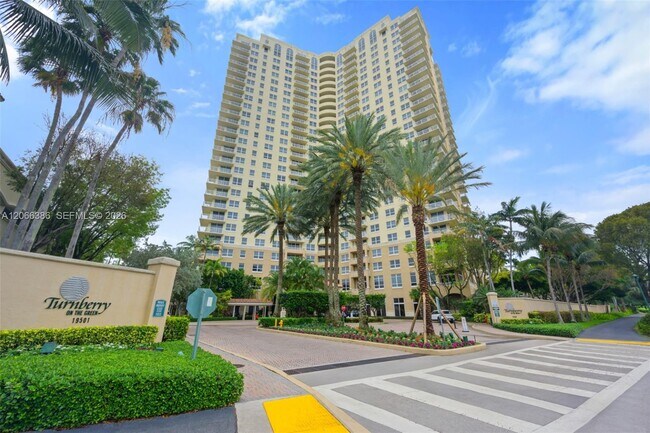 Building Photo - 19501 W Country Club Dr