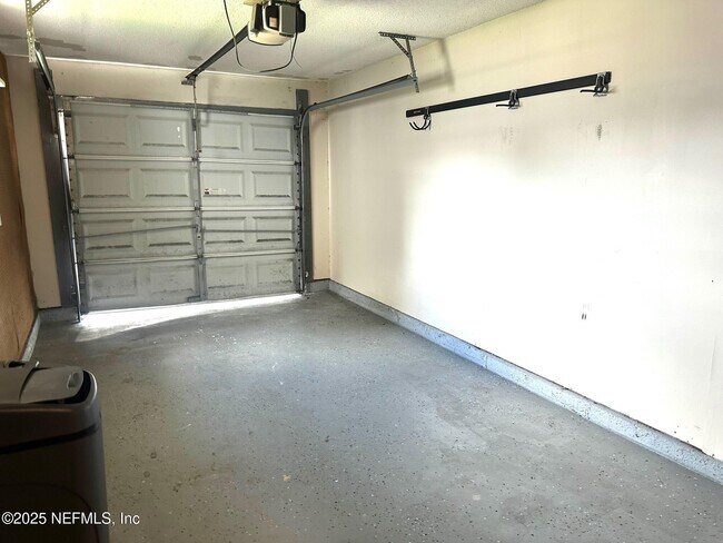 Building Photo - 13004 Ambridge Ln