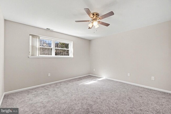 Building Photo - 4 Juliet Ln