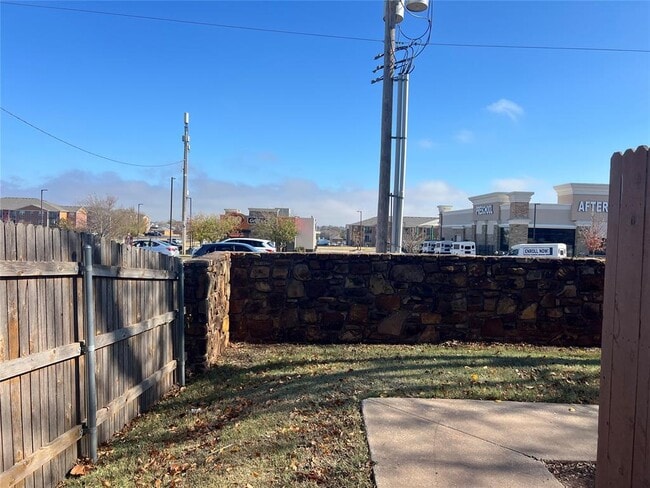 Building Photo - 14405 N Pennsylvania Ave