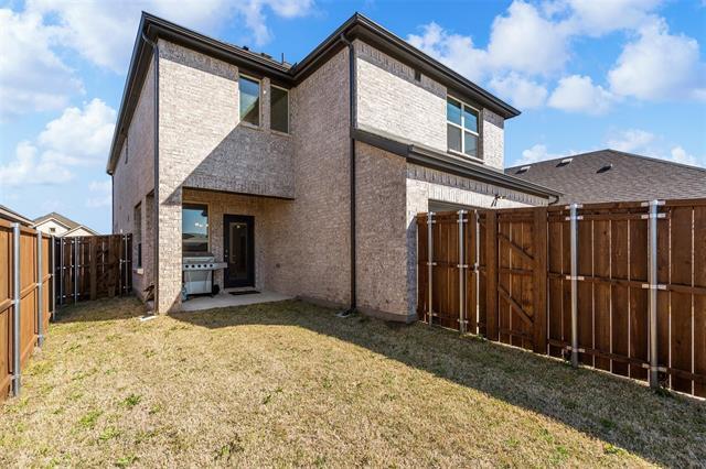 Building Photo - 1220 W Yarrow Ave