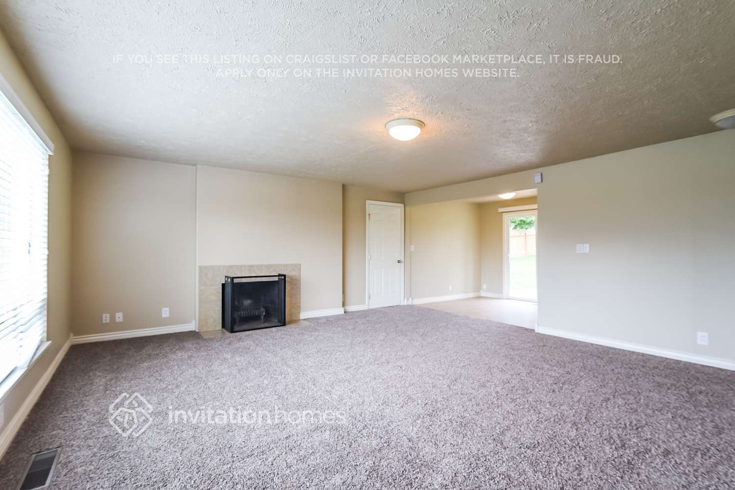 Building Photo - 24116 11th Ave S