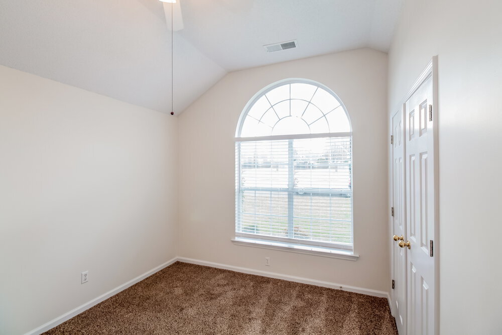 Building Photo - 3920 Paramount Cove