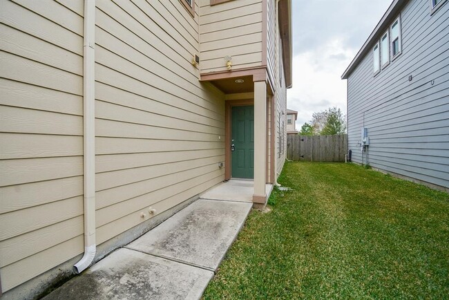 Building Photo - 19441 Archer Glen Dr