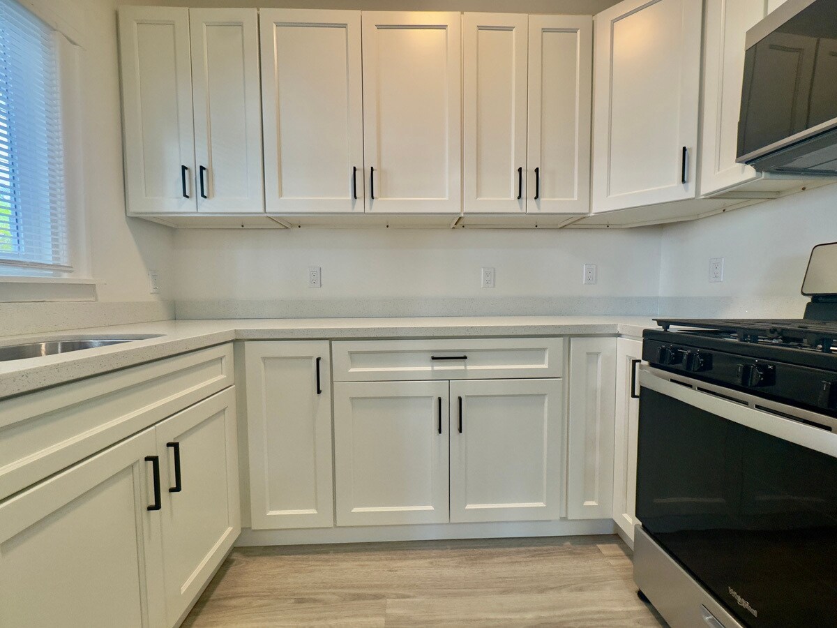 Building Photo - 3218 West St