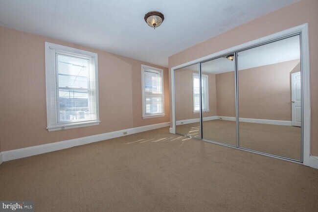Building Photo - 4707 Smick St