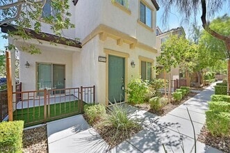 Building Photo - 8920 Hand Painted Ct