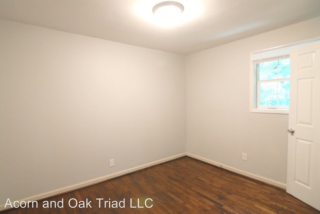 Building Photo - 1018 Dillard St