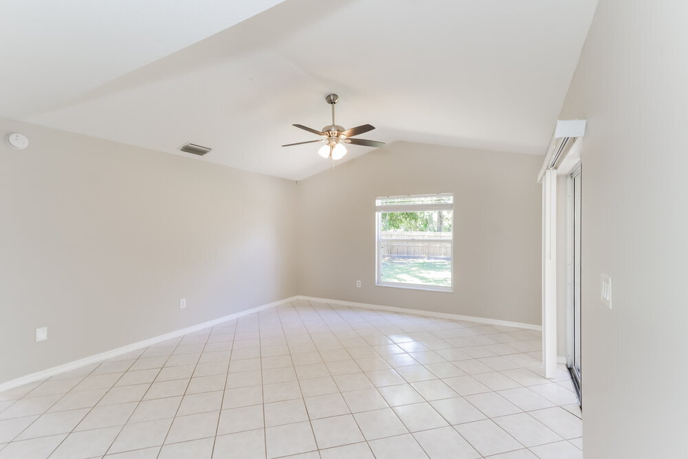 Building Photo - 28506 Tall Grass Dr