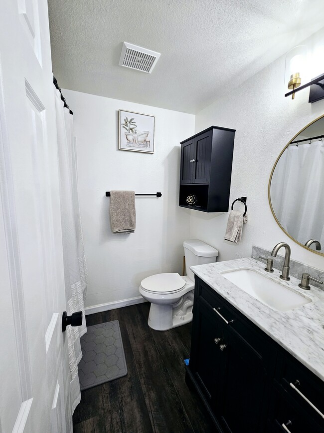 Main Bath - 12824 62nd Ave NW