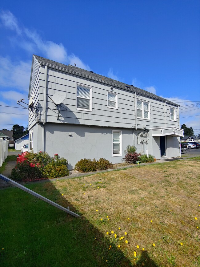 149 17th St S - 149 17th St S Long Beach WA 98631 | Apartment Finder