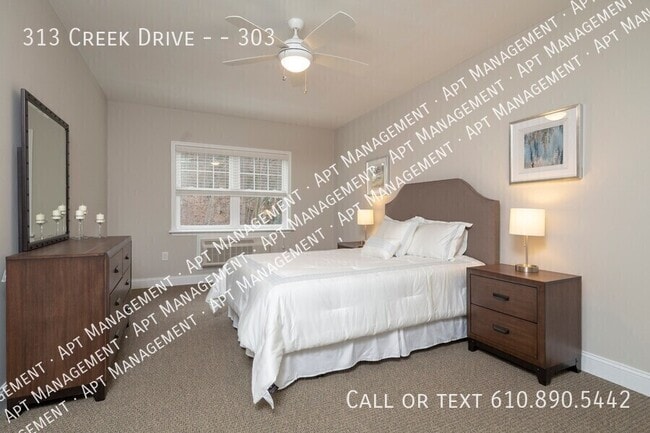 Building Photo - 313 Creek Dr