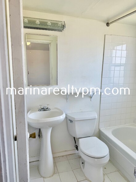 Building Photo - 1716 Marin St