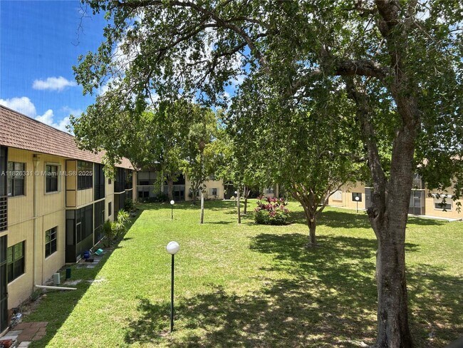 Building Photo - 200 Gate Rd