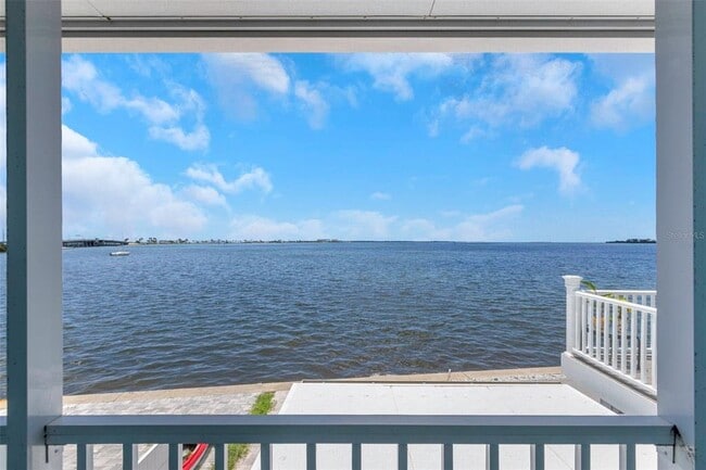 Primary Photo - 2630 St Joseph Dr W
